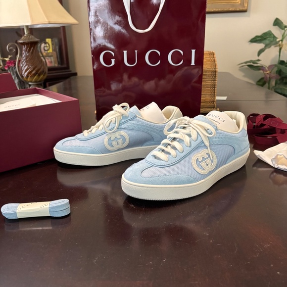 Women Gucci Shoes. (2025) Size 6.5 Blue with receipt - Picture 2 of 9